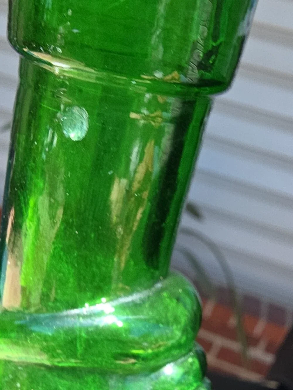 Green Glass Fish Figurine Bottle for Aquarium Décor